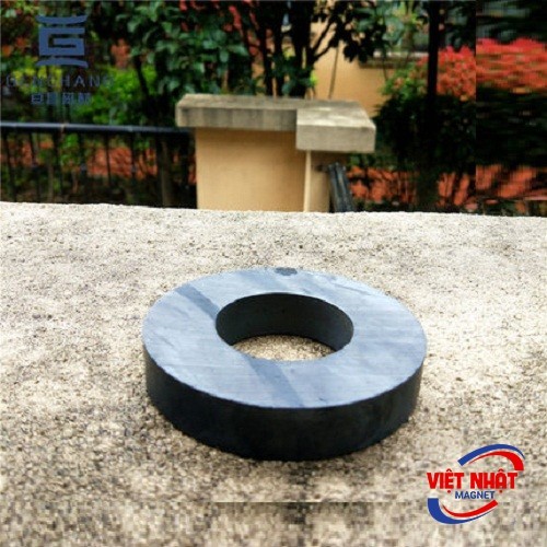 Nam châm 80x15 lỗ 32mm