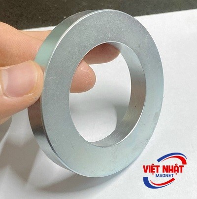 Nam châm viên đất hiếm 70*10 lỗ 45mm